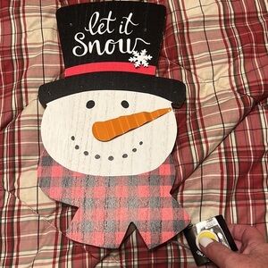 NWT- ⛄️ Lighted  Wooden Snowman ⛄️